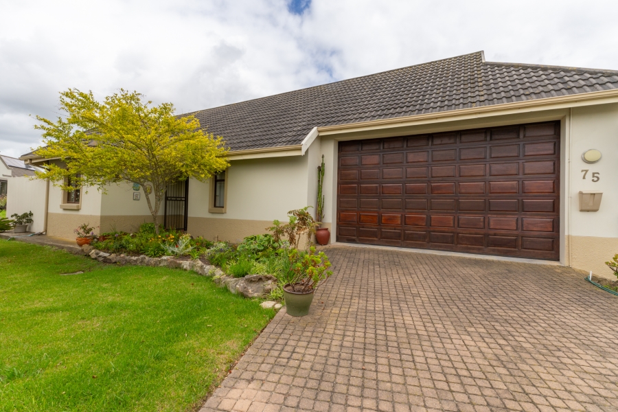 2 Bedroom Property for Sale in Blue Mountain Village Western Cape